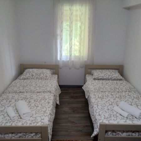 Guest House Erdan Plav Exterior foto